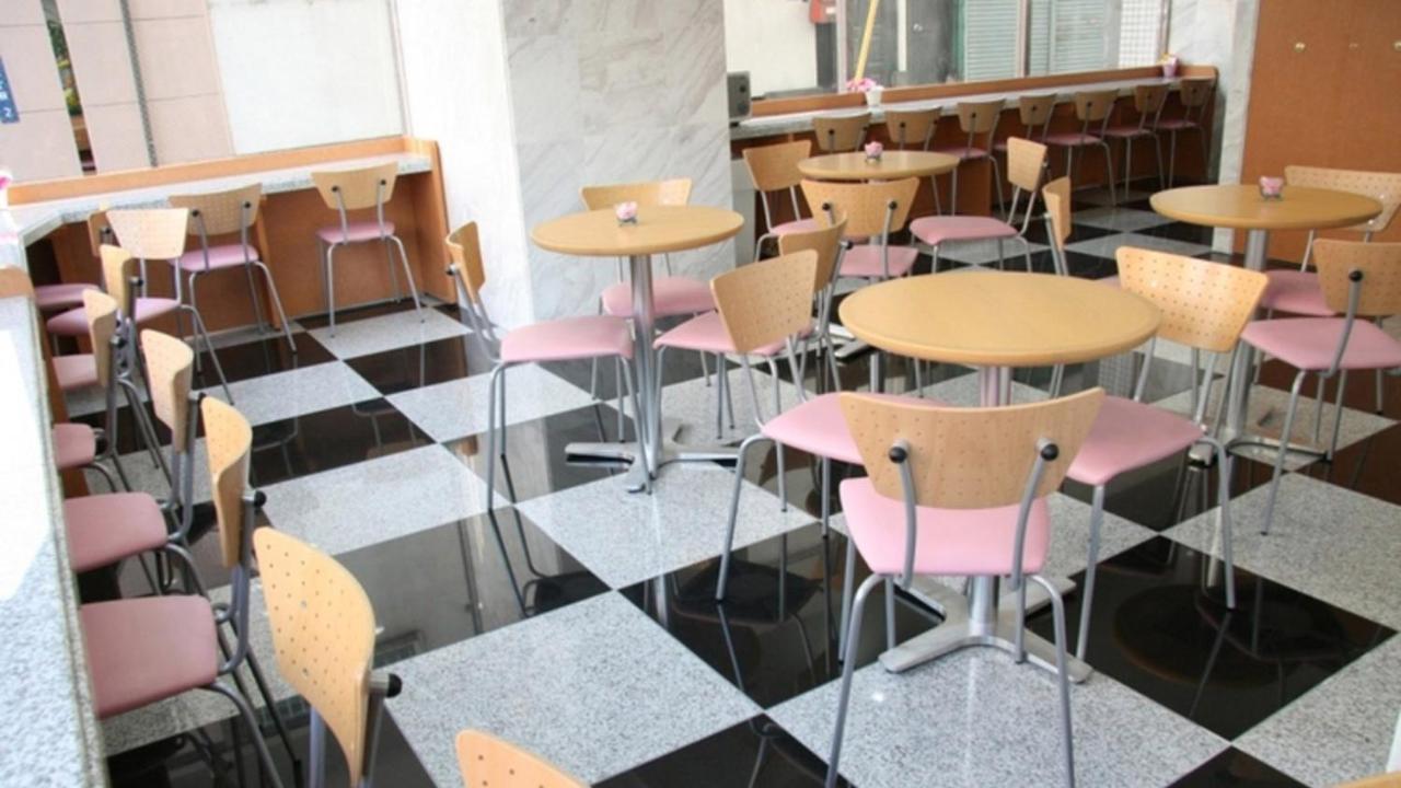Toyoko Inn Tokyo Asakusa Senzoku Tsukuba Express Eksteriør billede