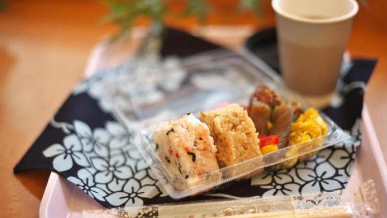 Toyoko Inn Tokyo Asakusa Senzoku Tsukuba Express Eksteriør billede