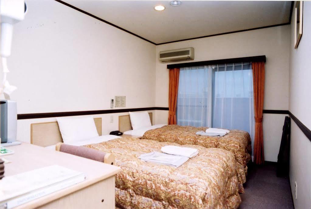 Toyoko Inn Tokyo Asakusa Senzoku Tsukuba Express Eksteriør billede