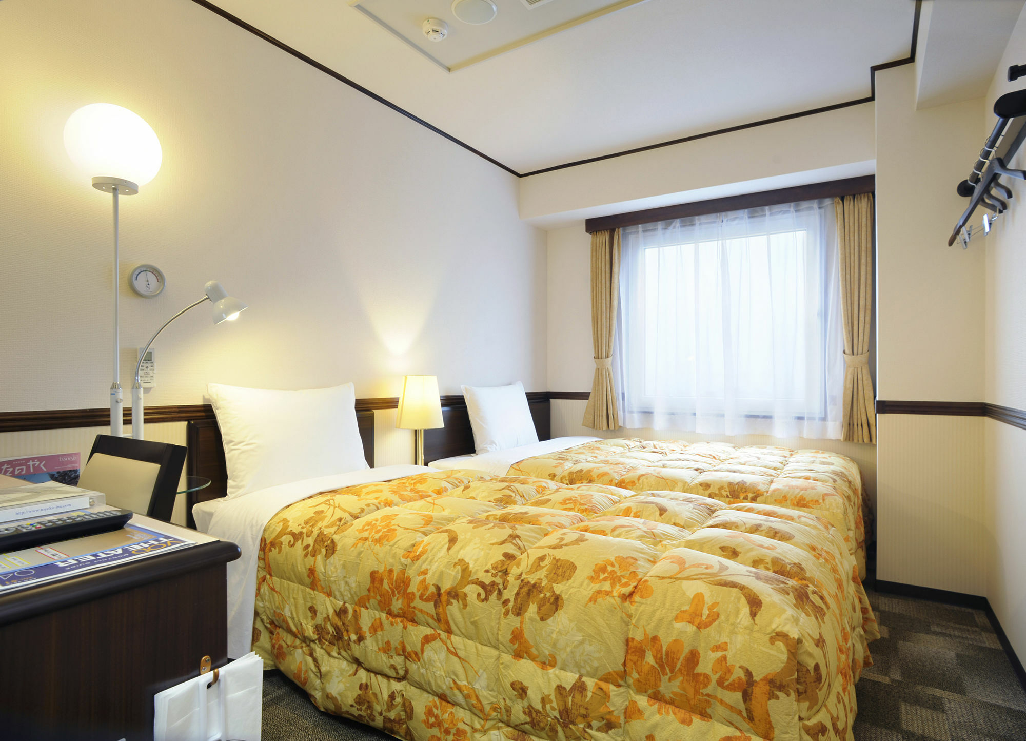 Toyoko Inn Tokyo Asakusa Senzoku Tsukuba Express Eksteriør billede