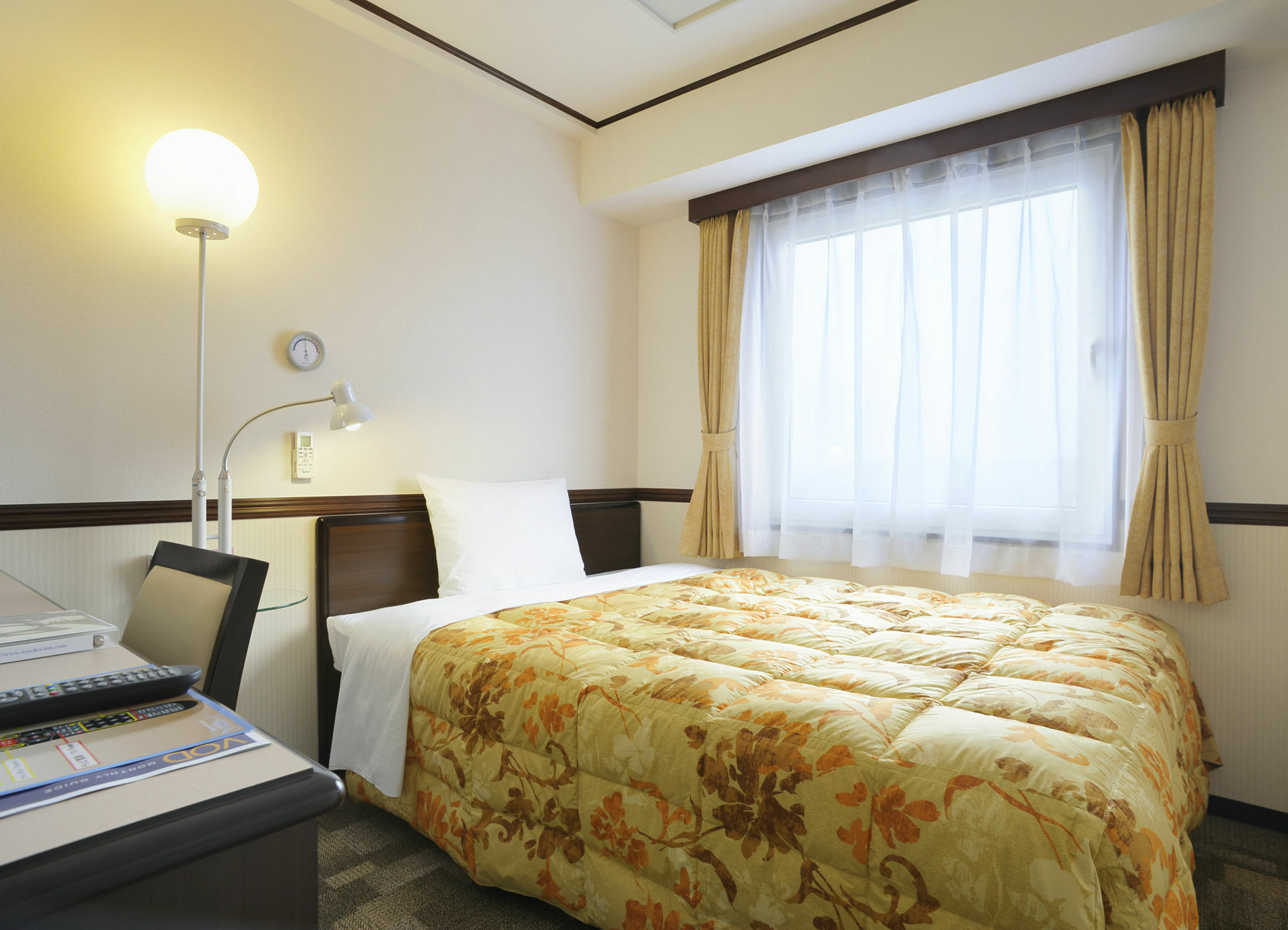 Toyoko Inn Tokyo Asakusa Senzoku Tsukuba Express Eksteriør billede