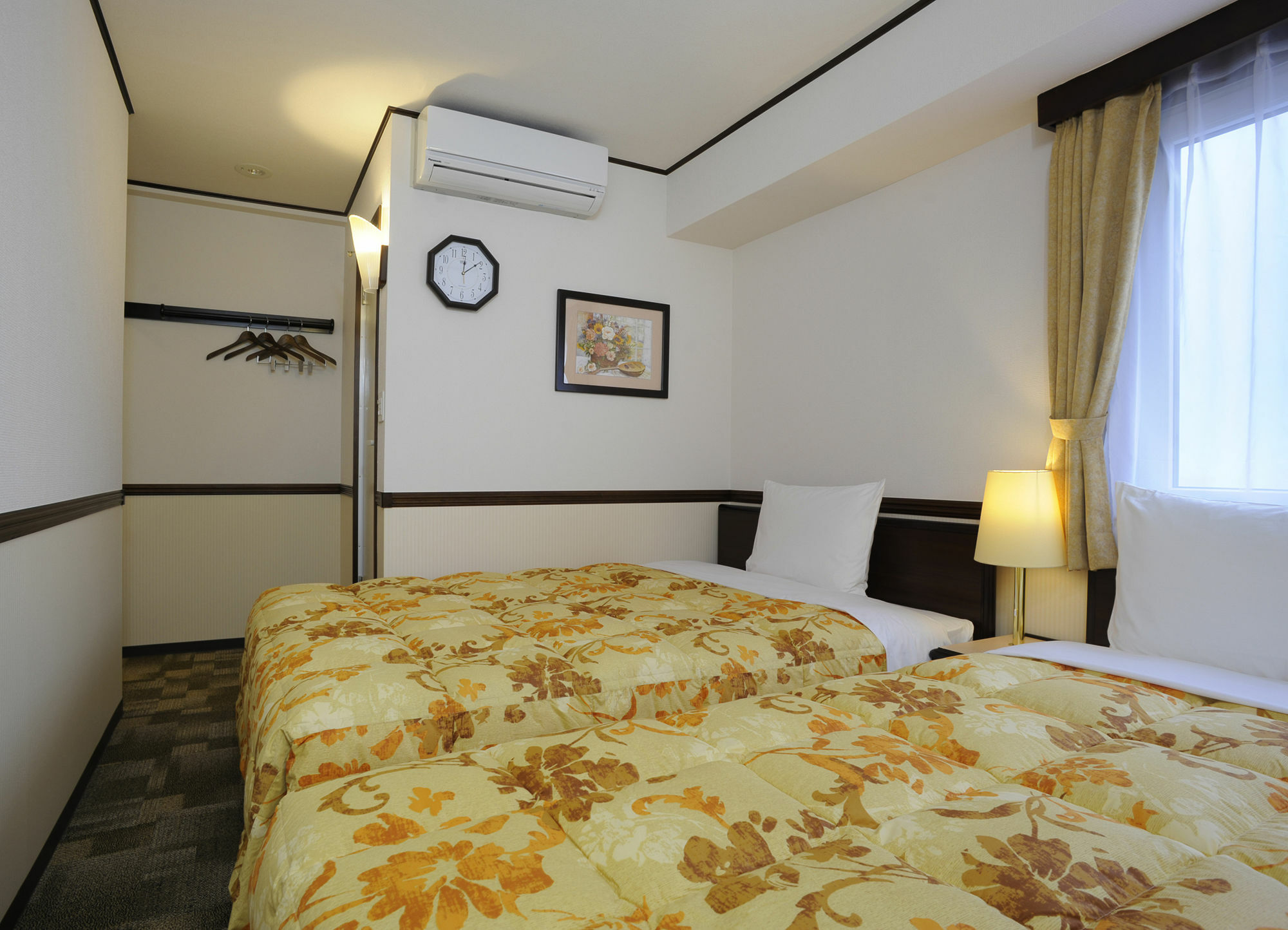 Toyoko Inn Tokyo Asakusa Senzoku Tsukuba Express Eksteriør billede